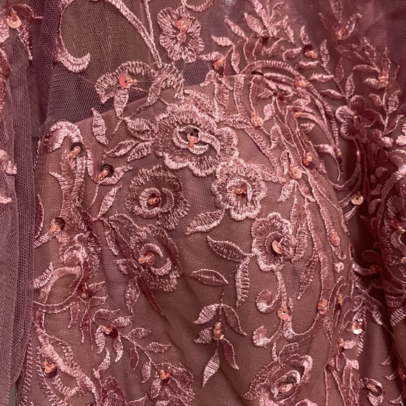 Mother of the Bride Dress - Picture 8 of 10